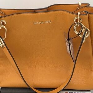 Michael Kors color- Cider-Leather Shoulder Bag